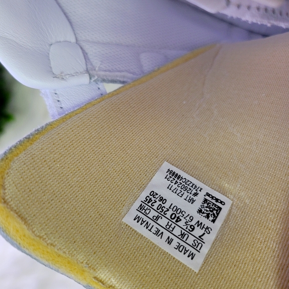 ADIDAS X HUMAN MADE UNOFCL (WHITE / GOLD) - Picture 15 of 16